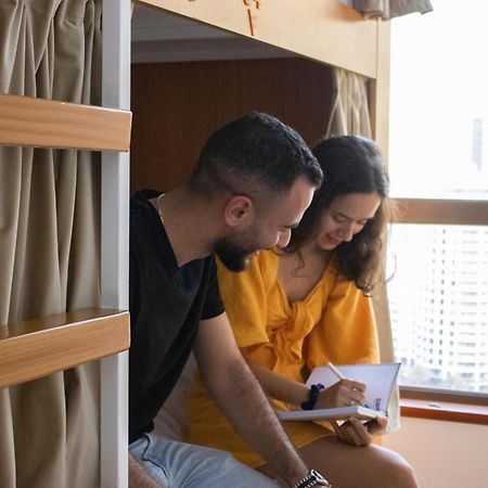 Lunar Hostel 96 Dubai Dış mekan fotoğraf