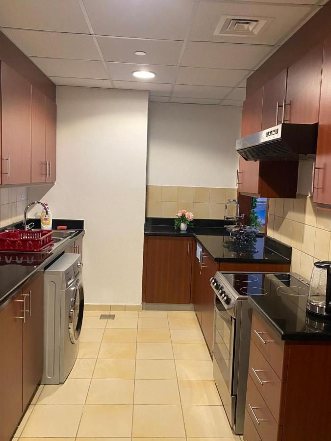 Lunar Hostel 96 Dubai Dış mekan fotoğraf