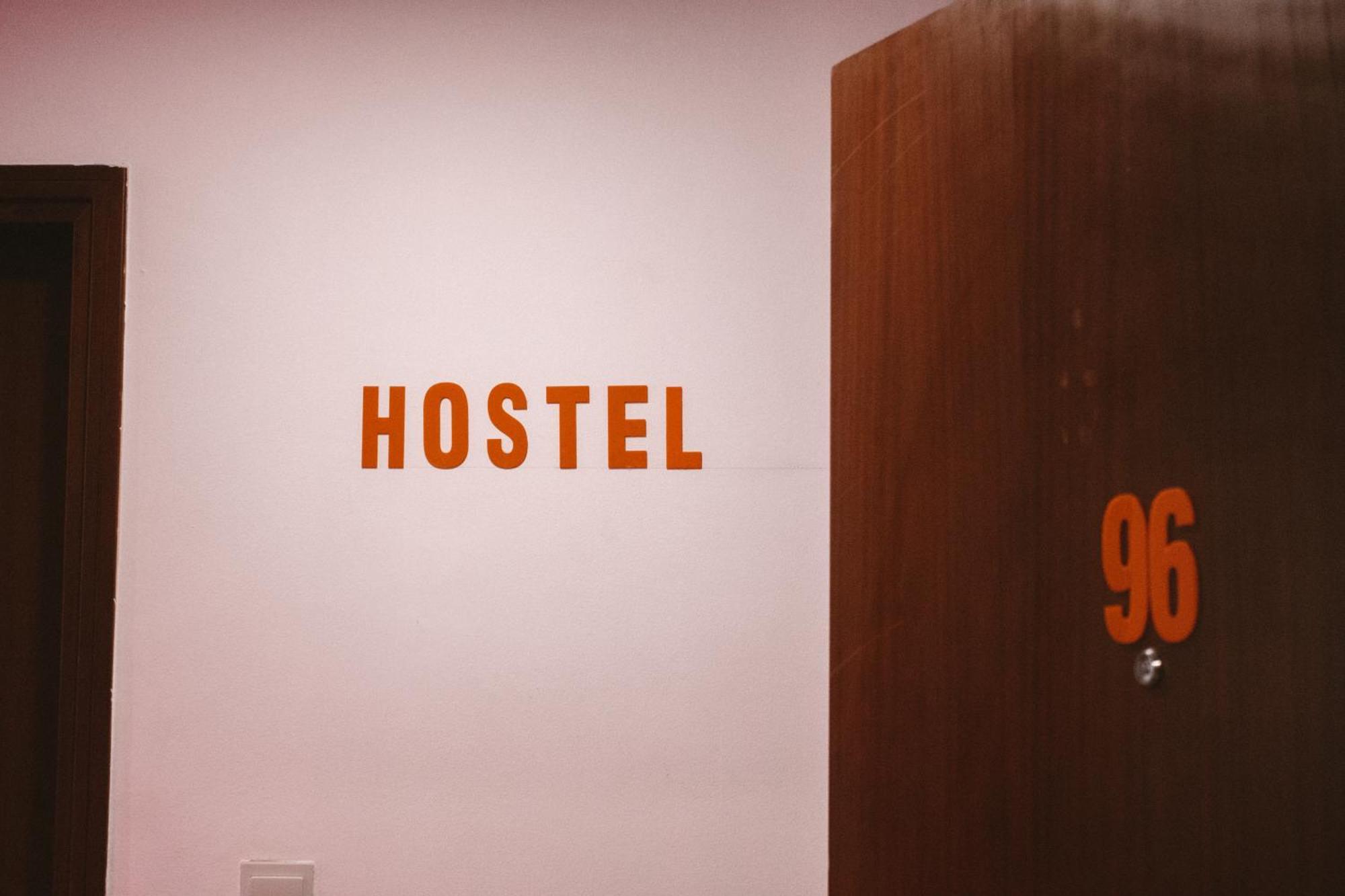 Lunar Hostel 96 Dubai Dış mekan fotoğraf