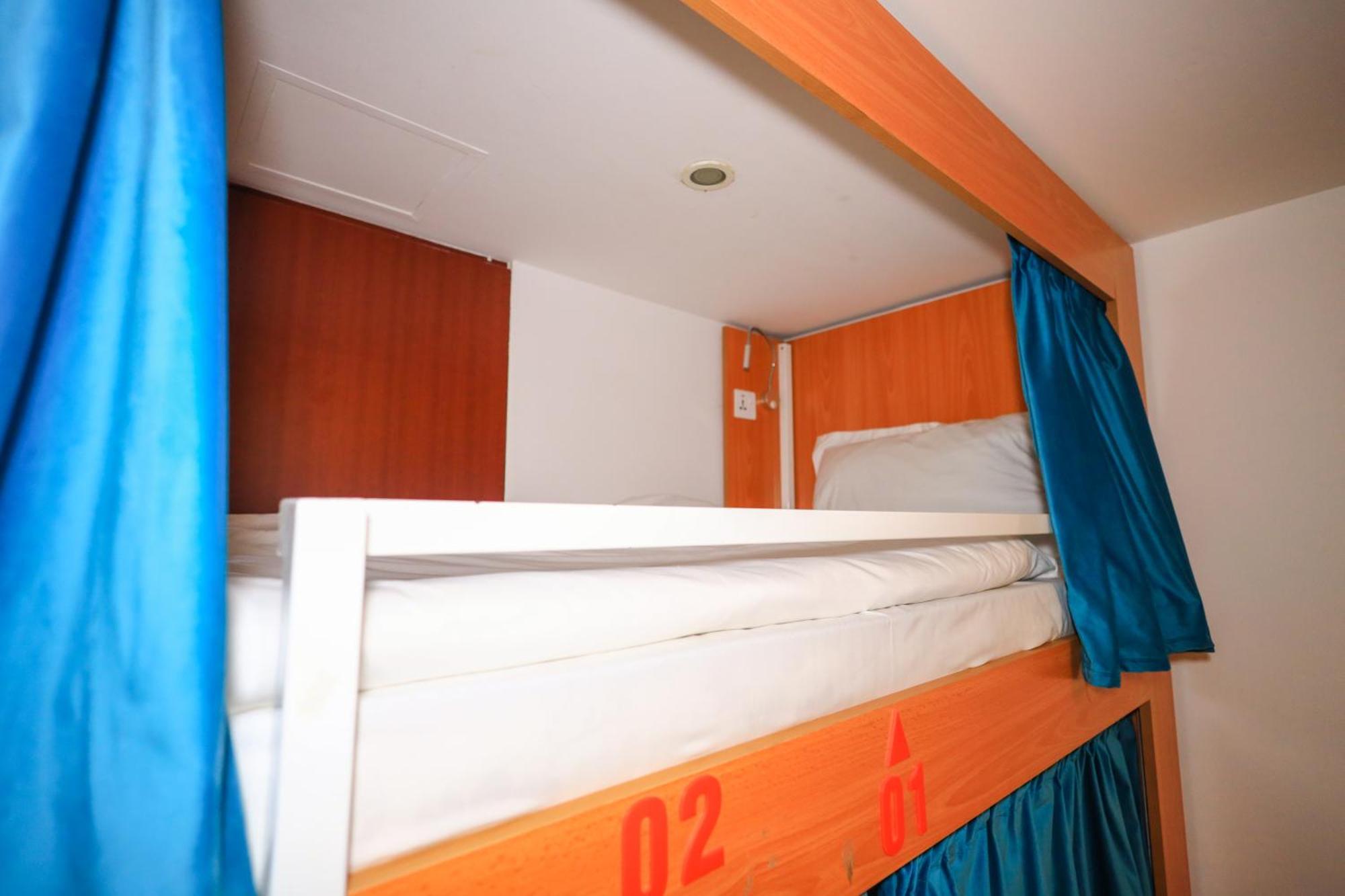Lunar Hostel 96 Dubai Dış mekan fotoğraf